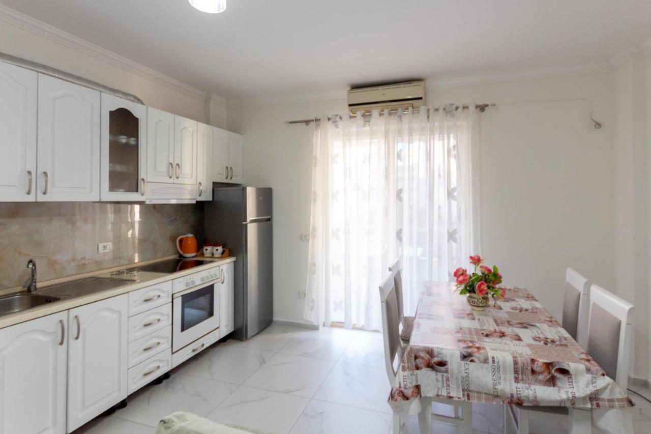 Comfortable Apartment Next To The Beach Durrës 외부 사진