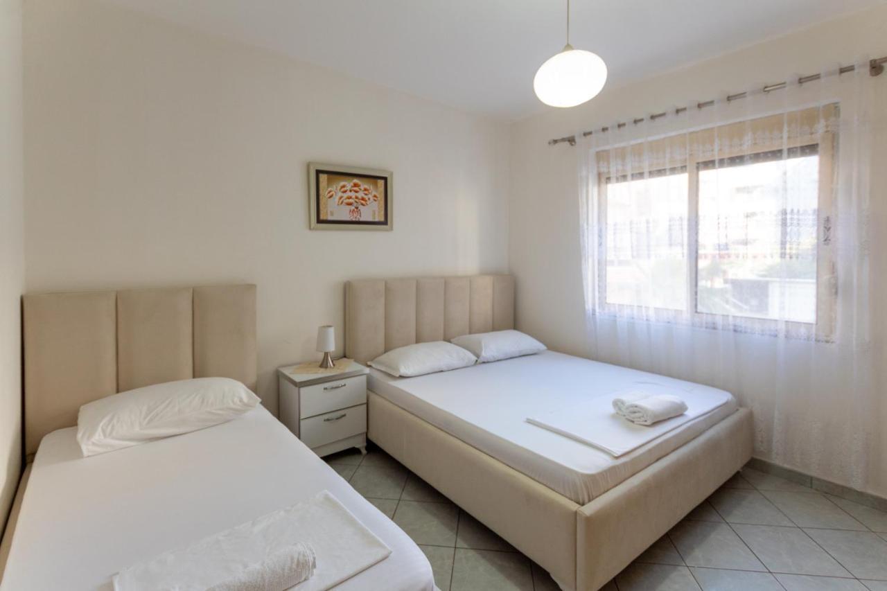 Comfortable Apartment Next To The Beach Durrës 외부 사진