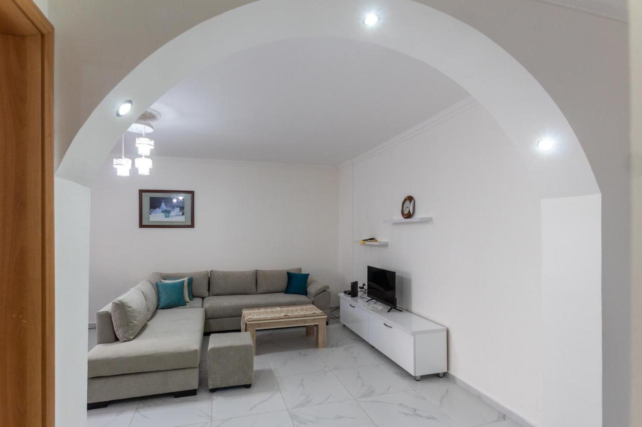 Comfortable Apartment Next To The Beach Durrës 외부 사진
