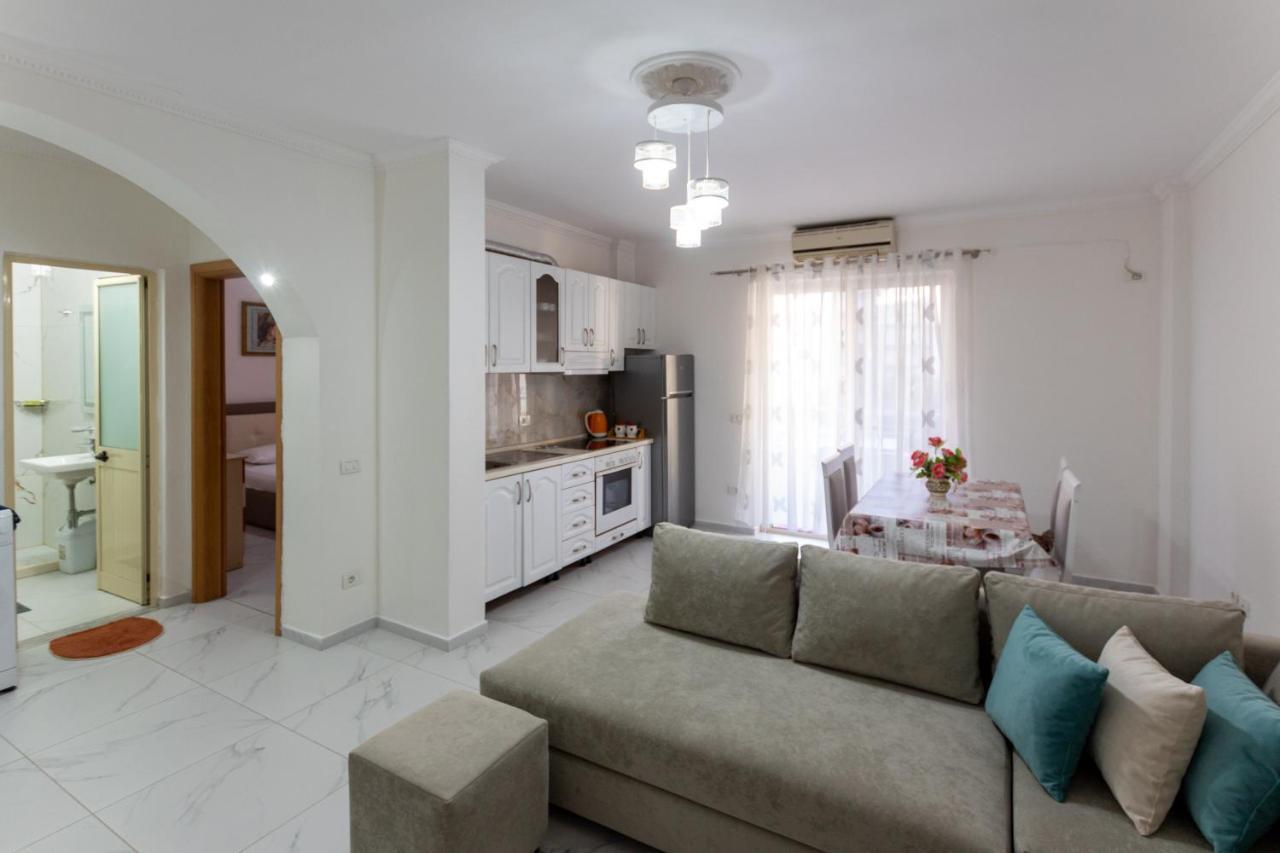 Comfortable Apartment Next To The Beach Durrës 외부 사진