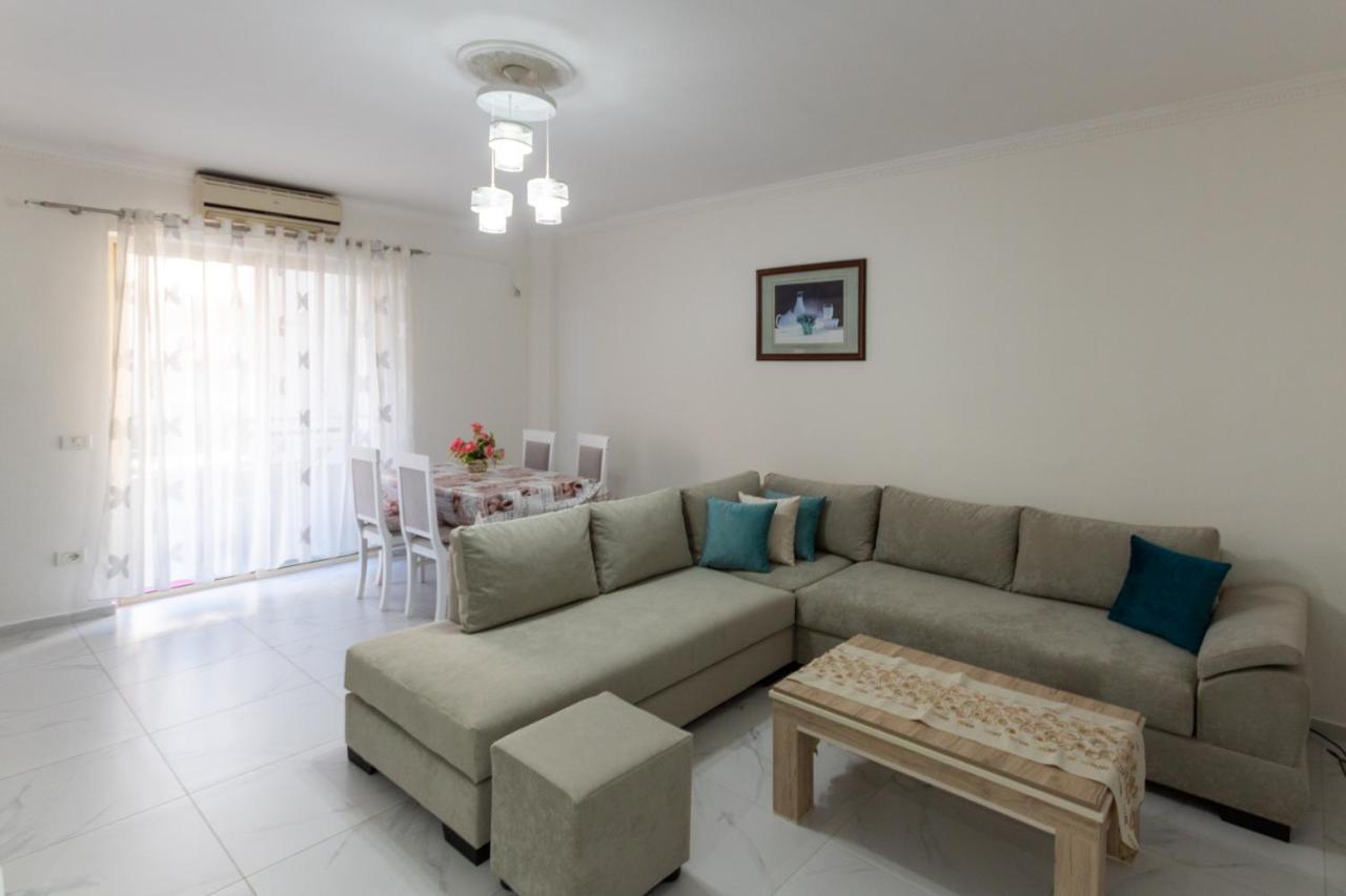 Comfortable Apartment Next To The Beach Durrës 외부 사진